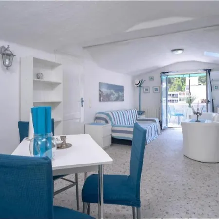Seafront Villa Domus Marini Apartments Lejlighed *